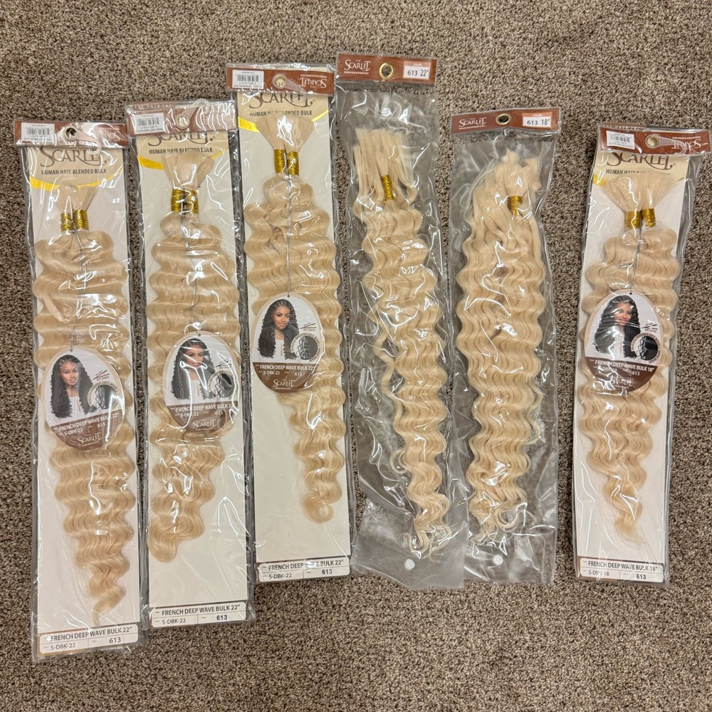 Scarlet Light Blonde Curly Hair Extensions 6 ps